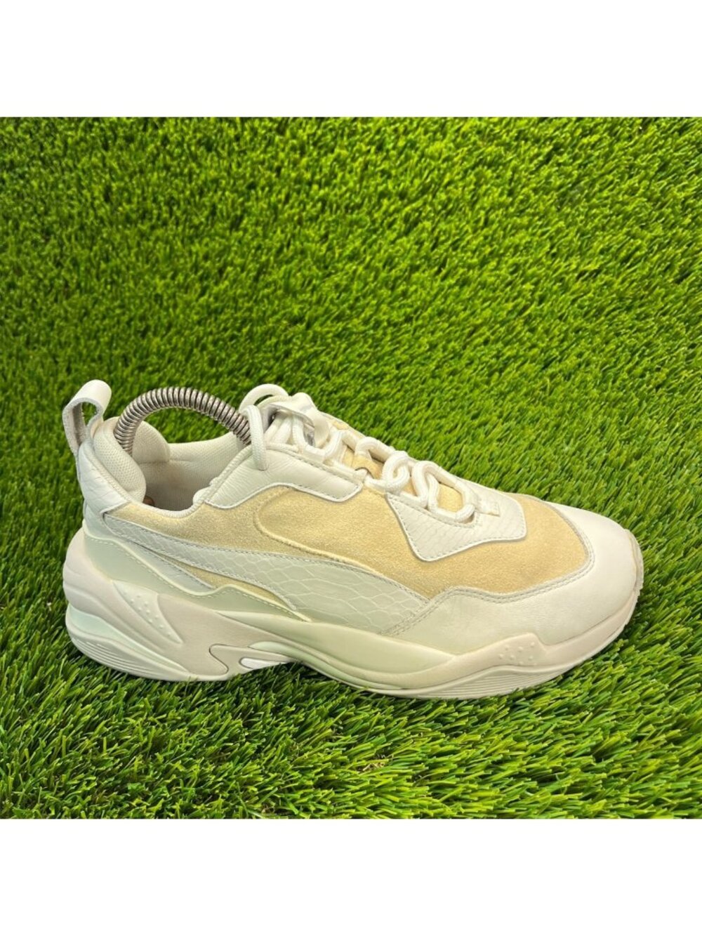 Puma Thunder Desert Boys Size 7Y White Beige Walking Running Shoes Sneakers‎